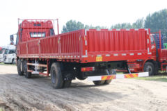 一汽解放 J6M重卡 280马力 6X2 9.5米栏板载货车(CA1250P63K1L6T3E5)