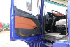 福田 欧曼EST 6系重卡 360马力 8X4 9.53米厢式载货车(440后桥)(BJ5319XXY-AA)