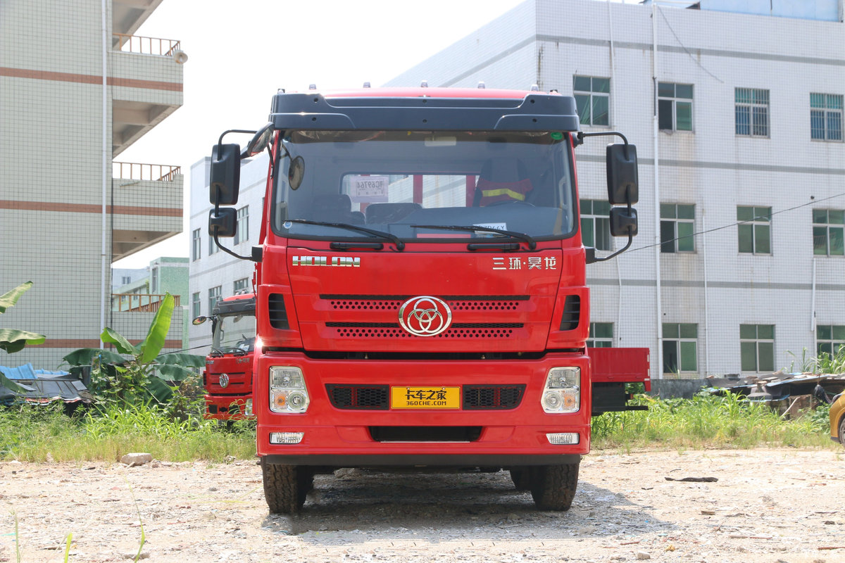 三环十通 昊龙 舒适版 245马力 6X2 8.7米栏板载货车