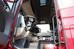 斯堪尼亚 R系列重卡 730马力 6X2R牵引车(型号R730)