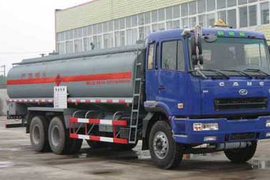 华菱底盘&nbsp;液体运输车外观图片