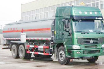 中国重汽 HOWO 266马力 6X4 运油车(醒狮牌)(SLS5252GYYZ3)
