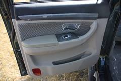 2011款福田 萨普Z 征服者 2.3L汽油 四驱 双排皮卡