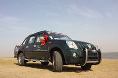 2011款福田 萨普Z 征服者 2.3L汽油 四驱 双排皮卡