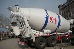 东风 大力神 375马力 8X4 混凝土搅拌车(DFL5310GJBA1)