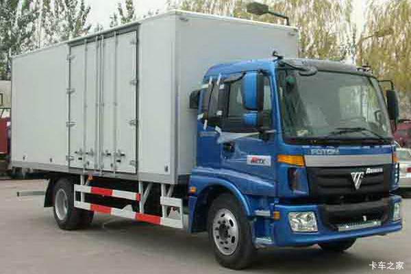 福田 欧曼ETX 3系中卡 135马力 4X2 6.75米载货车(BJ5163VJCGG)