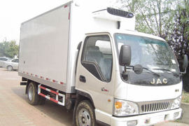 威铃&nbsp;冷藏车外观图片