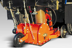 庆铃底盘&nbsp;扫路车底盘图片