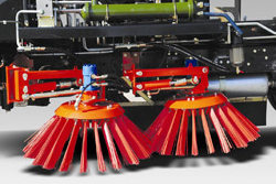 庆铃底盘&nbsp;扫路车底盘图片