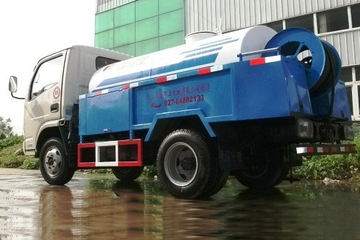 东风 福瑞卡 90马力 4X2 清洗车(皇冠牌)(WZJ5061GQX)