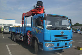 一汽解放底盘&nbsp;随车吊外观图片