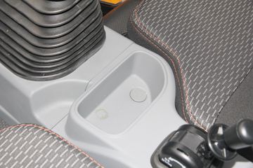 ���� �������� 131���� 4.14�׵�����ʽ�Ῠ(BJ5045XXY-F2)ͼƬ