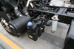 东风商用车 天锦KR 230马力 4X2 排半载货车底盘(国六)(DFH1180E7)