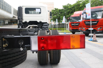 ó KR 230 4X2 Űػ()(DFH1180E7)ͼƬ