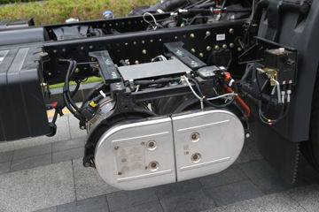ó KR 230 4X2 Űػ()(DFH1180E7)ͼƬ
