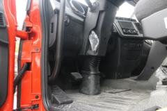 东风商用车 天锦KR 230马力 4X2 9.8米厢式载货车(国六)(DFH5180XXYE8)