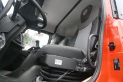 东风商用车 天锦KR 230马力 4X2 9.8米厢式载货车(国六)(DFH5180XXYE8)