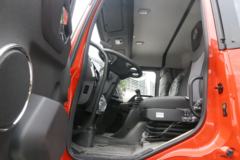 东风商用车 天锦KR 230马力 4X2 9.8米厢式载货车(国六)(DFH5180XXYE8)