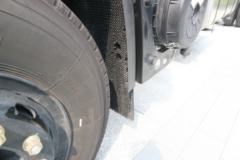 东风商用车 天锦KR 230马力 4X2 9.8米厢式载货车(国六)(DFH5180XXYE8)