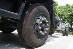 东风商用车 天锦KR 230马力 4X2 9.8米厢式载货车(国六)(DFH5180XXYE8)