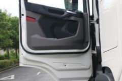 斯堪尼亚 新R系列重卡 450马力 6X2R牵引车(型号R450)