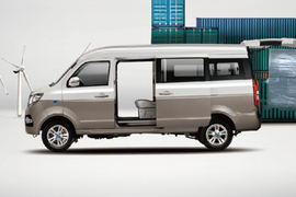 新海狮EV300&nbsp;电动封闭厢货外观图片