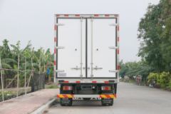 庆铃 五十铃KV100 120马力 4X2 4.09米冷藏车(鸿天牛牌)(HTN5041XLC)