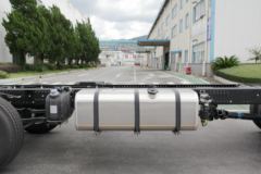 东风商用车 天锦KR中卡 245马力 6X2 7.7米载货车(DFH1250BXV)