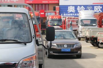 �����ڱ� H3 90���� 3.7�׵�������΢��(BJ1040D10HS)ͼƬ