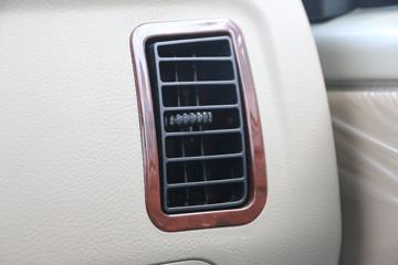 �����ڱ� H3 90���� 3.7�׵�������΢��(BJ1040D10HS)ͼƬ