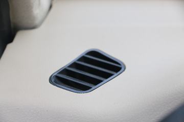 �����ڱ� H3 90���� 3.7�׵�������΢��(BJ1040D10HS)ͼƬ