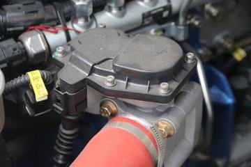 �����ڱ� H3 90���� 3.7�׵�������΢��(BJ1040D10HS)ͼƬ