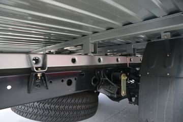 �����ڱ� H3 90���� 3.7�׵�������΢��(BJ1040D10HS)ͼƬ