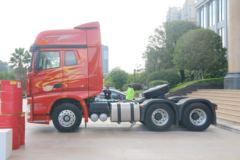 一汽解放 J7重卡 550马力 6X4牵引车(CA4250P77K25T1E5) 一汽解放 J7重卡 550马力 6X4牵引车(CA4250P77K25T1E5)