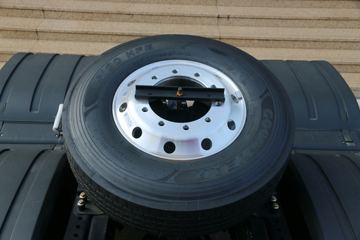 һ����� J7�ؿ� 550���� 6X4ǣ����(CA4250P77K25T1E5)ͼƬ