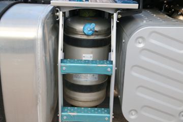 һ����� J7�ؿ� 550���� 6X4ǣ����(CA4250P77K25T1E5)ͼƬ