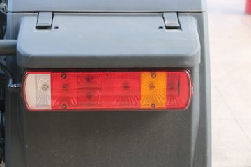 һ����� J7�ؿ� 550���� 6X4ǣ����(CA4250P77K25T1E5)ͼƬ