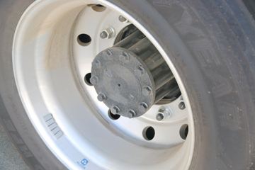 һ����� J7�ؿ� 550���� 6X4ǣ����(CA4250P77K25T1E5)ͼƬ