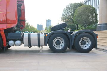 һ����� J7�ؿ� 550���� 6X4ǣ����(CA4250P77K25T1E5)ͼƬ