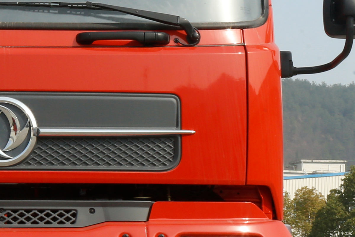 �������ó� ����ؿ� 310���� 8X4 6����ж��(DFH3310B2)���                                                