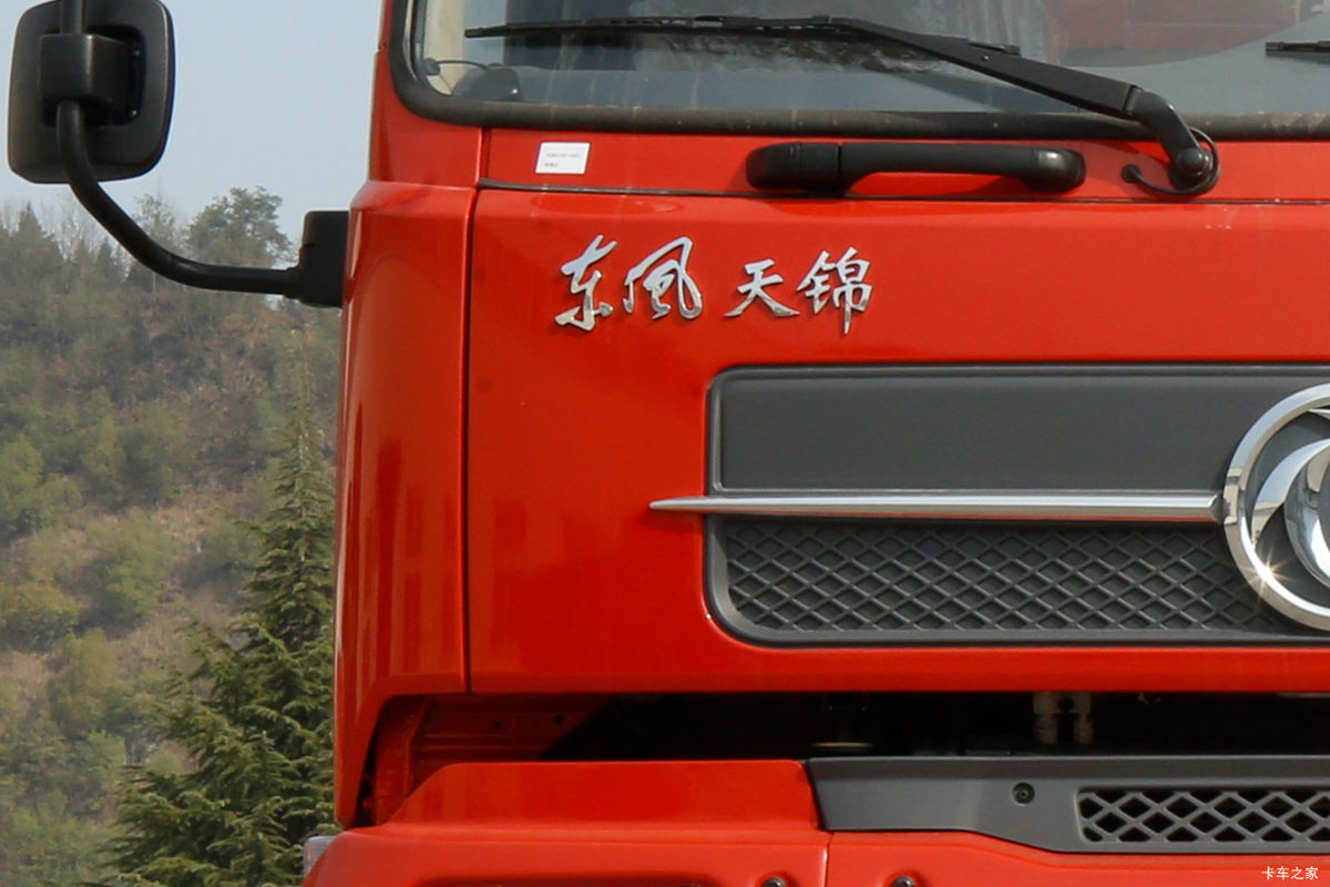 �������ó� ����ؿ� 310���� 8X4 6����ж��(DFH3310B2)���                                                