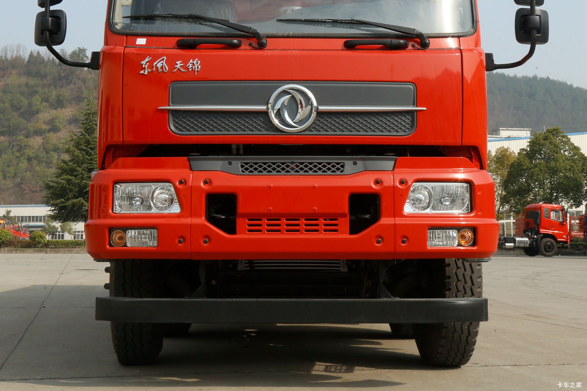 �������ó� ����ؿ� 310���� 8X4 6����ж��(DFH3310B2)���                                                