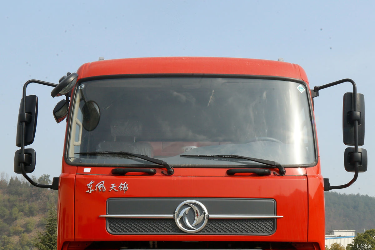 �������ó� ����ؿ� 310���� 8X4 6����ж��(DFH3310B2)���                                                