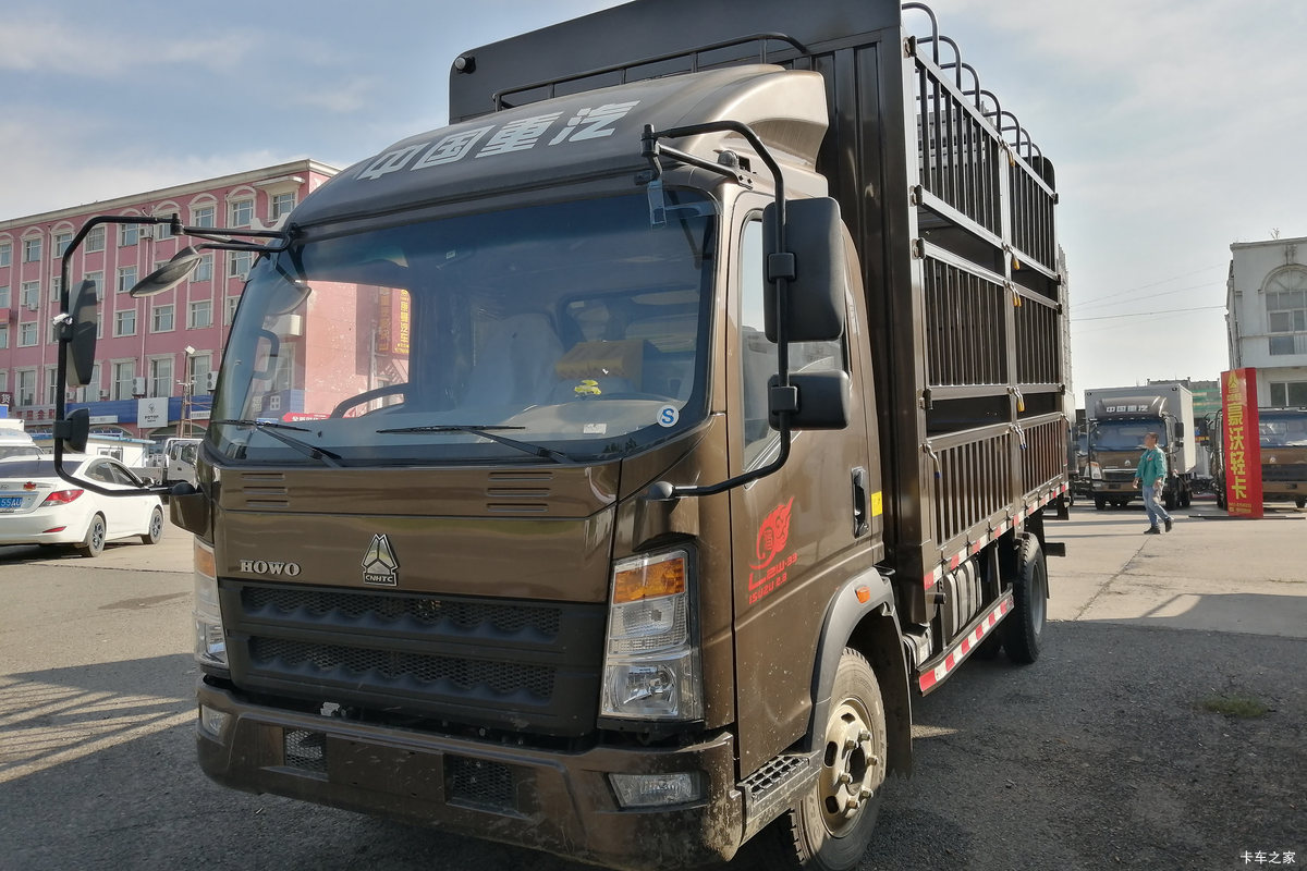 中国重汽HOWO 悍将 170马力 4.15米单排仓栅式轻卡