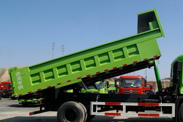 ó ؿ 240 4X2 5.7ж(485)(DFH3180B)ͼƬ