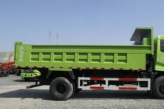 东风商用车 天锦重卡 240马力 4X2 5.7米自卸车(485后桥)(DFH3180B)