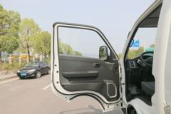 长安跨越者D5 PLUS 标准版 1.8L 125马力 3.95米单排栏板小卡(国六)(SC1031UFD63)