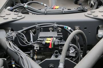 �ֶ��� FM�ؿ� 370���� 6X2Rר�ó�(����)ͼƬ