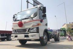 新车到店，V5云内116马力底盘，可做厢式、仓栅，欢迎进店咨询