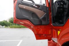 青岛解放 悍V重卡 2.0版 430马力 6X4牵引车(CA4258P1K2T1E5A80)